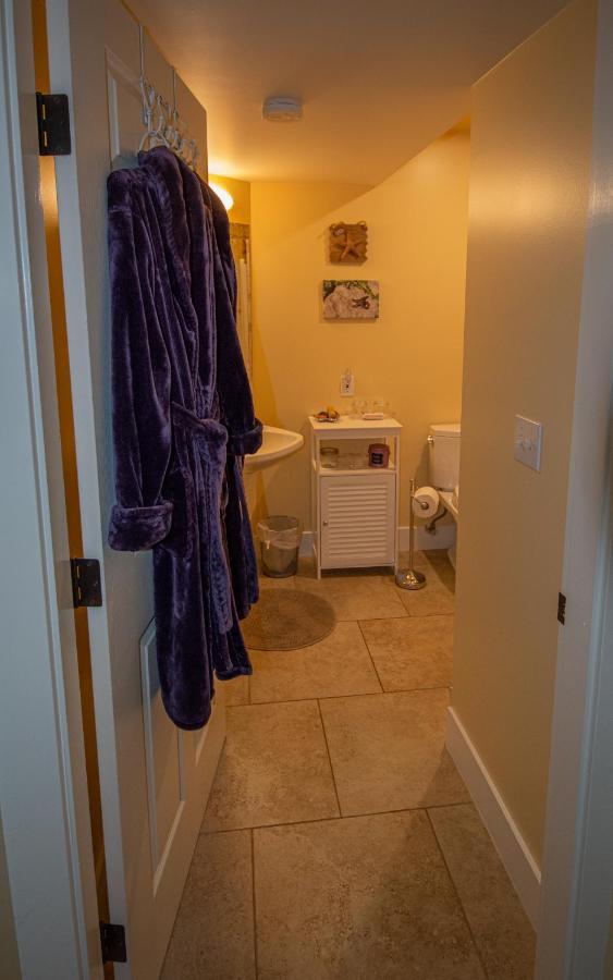 Kye Bay Bnb - A Place To Breathe Comox Esterno foto